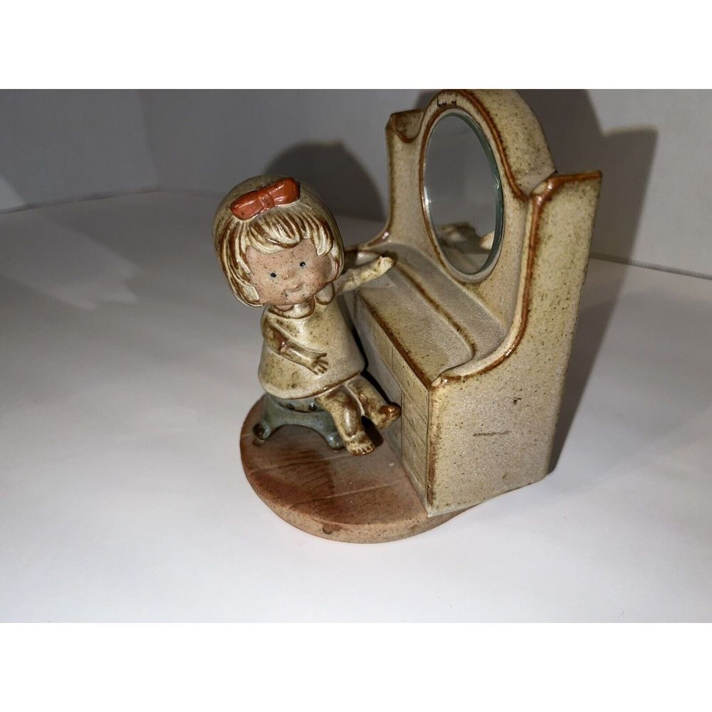 UCTCI Girl at Vanity Table Cabaret Music Box Vintage Mid Century Kitsch